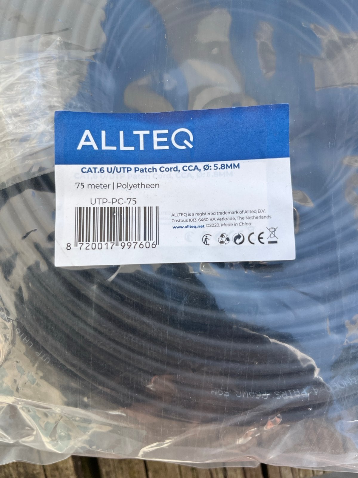 ALLTEQ CAT.6 U/UTP Patch Kabel - 75 meter, Computers en Software, Pc- en Netwerkkabels, Ophalen of Verzenden, Nieuw