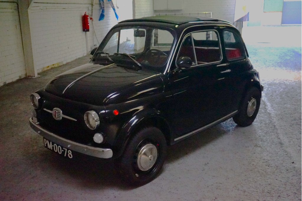 Oldtimer Fiat  Nuova 500 uit 1966 | gerestaureerd, Overige carrosserieën, 4 stoelen, Zwart, Leder