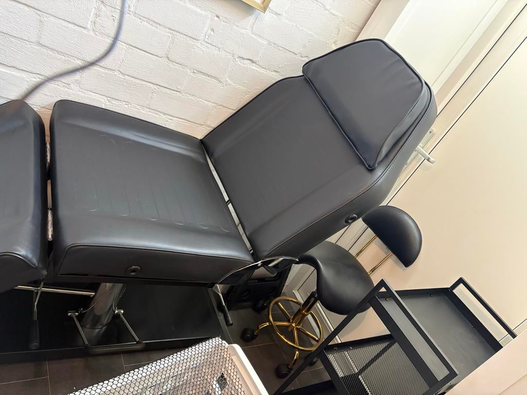 Behandelstoel en waxsalon benodigdheden, Ophalen