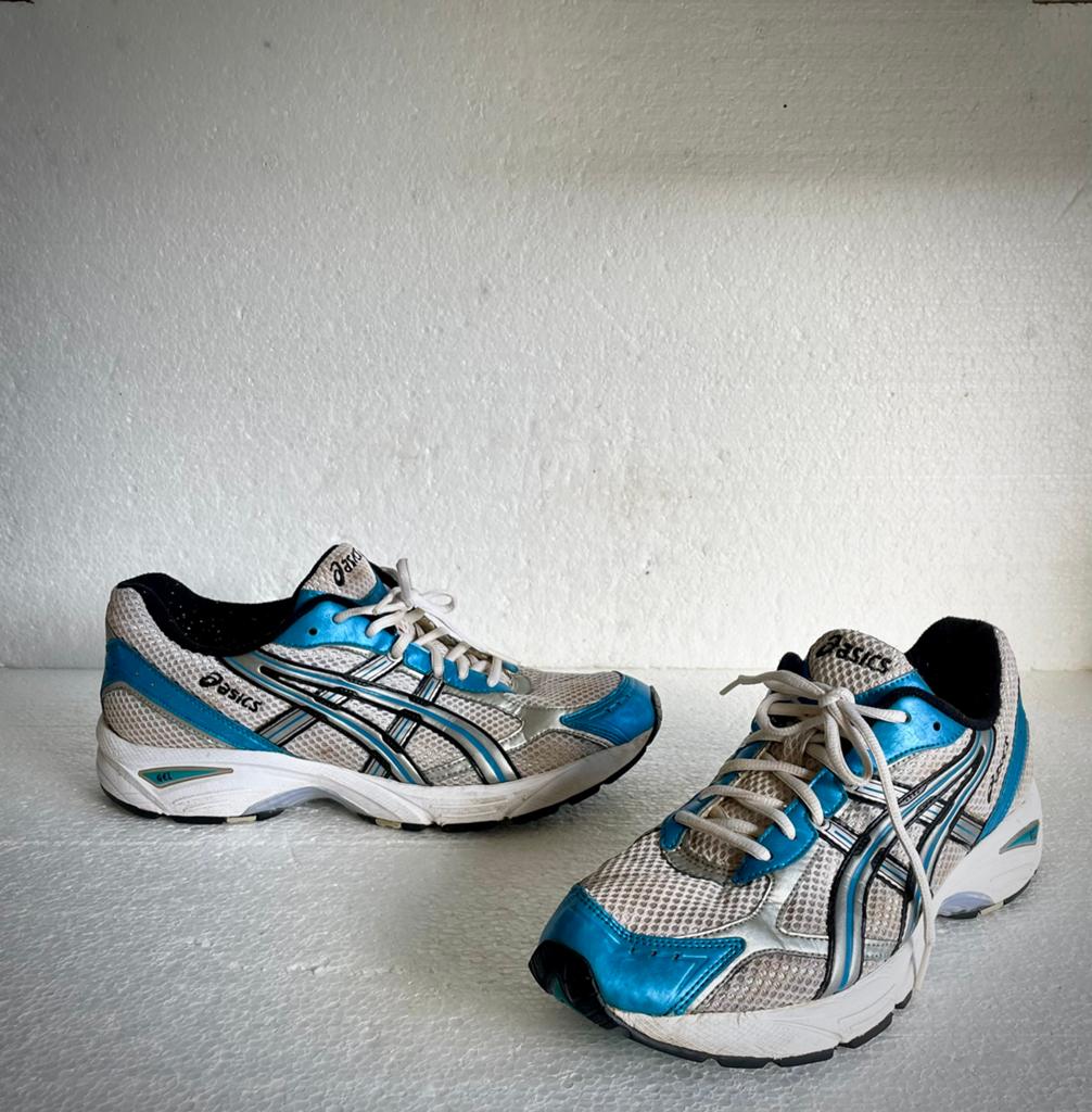 Asics Gel Comfort hardloop schoenen running shoes 44,5, Ophalen of Verzenden, Zo goed als nieuw, Wit, Sportschoenen