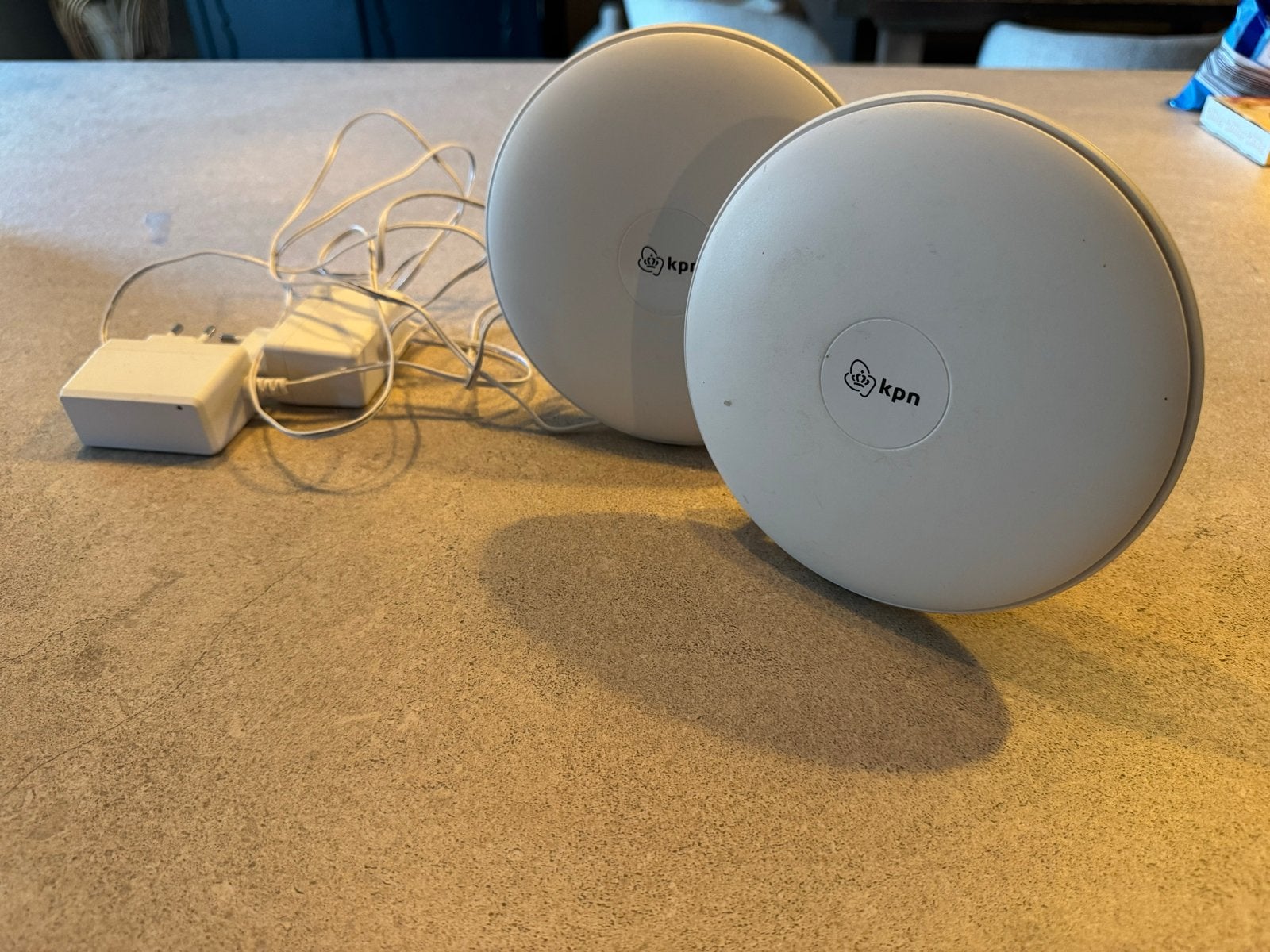 KPN SuperWifi punten (2 stuks) met adapters, Ophalen, Gebruikt, Router