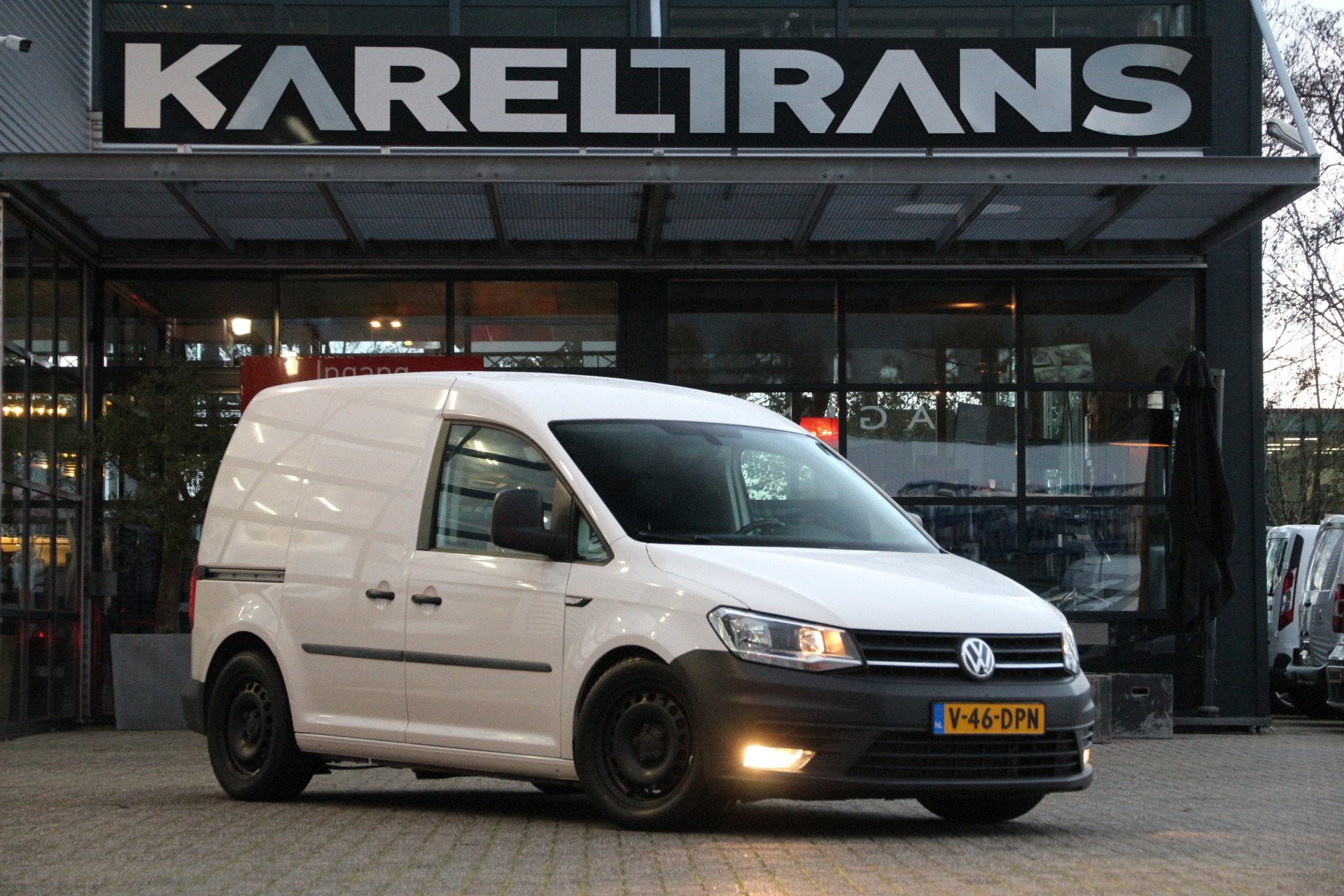 Volkswagen Caddy 1.4 TSI | Aut. | Standkachel | Stoelverw. |, Auto's, Bestelauto's, Stof, Gebruikt, 4 cilinders, Volkswagen
