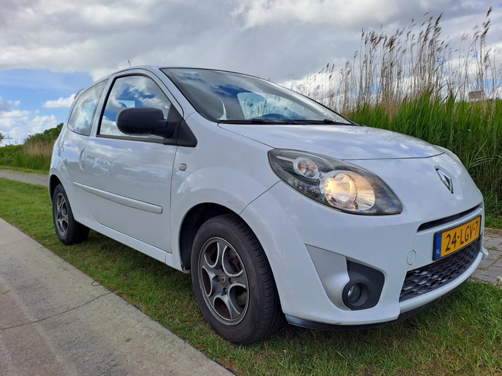 Renault Twingo 1.2 benzine 2010, Auto's, Renault, 839 kg, Twingo, 4 cilinders, 4 stoelen