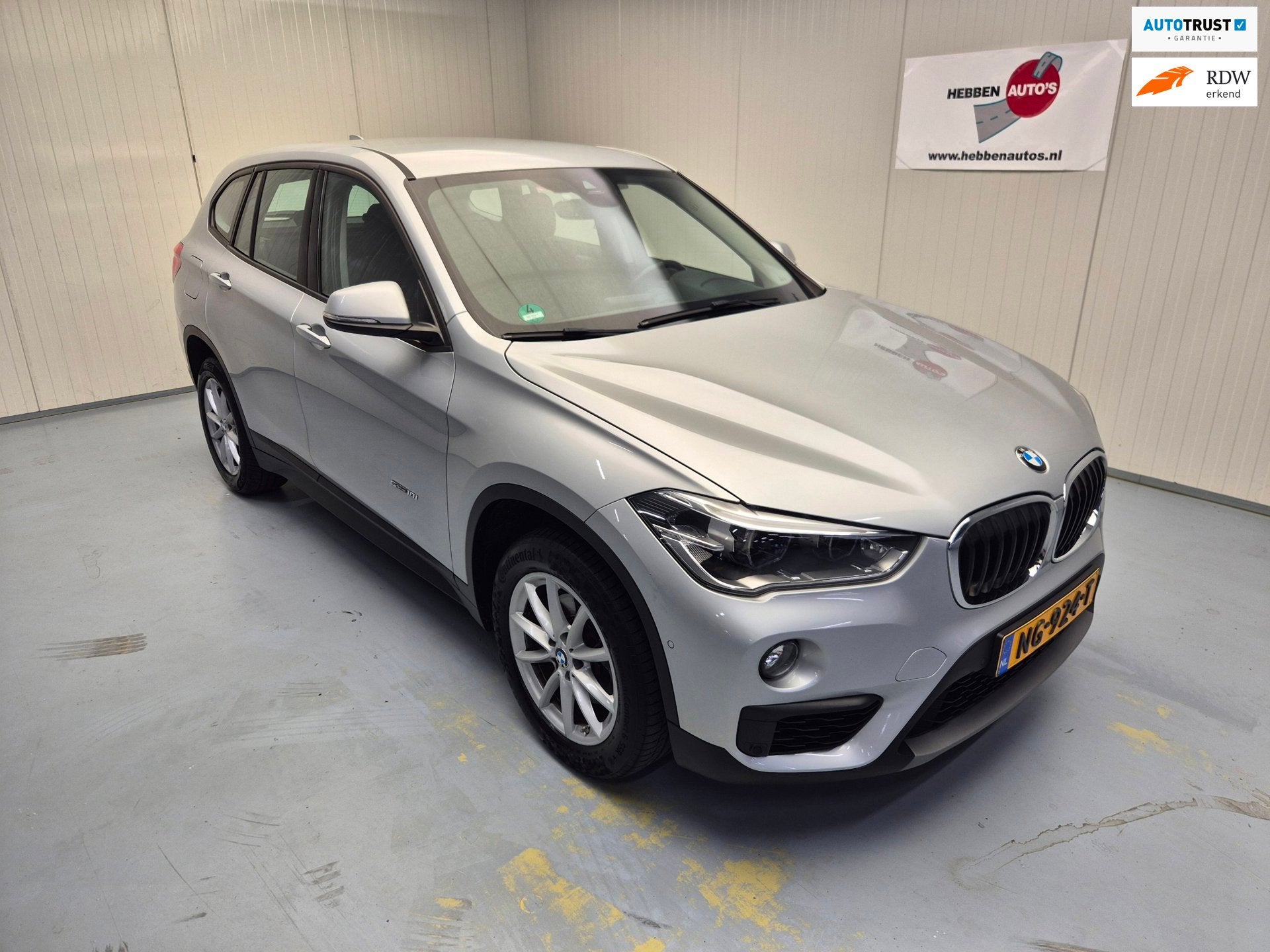 BMW X1 SDrive18i Centennial High Executive Naci Camera Ecc C, Auto's, Dealer onderhouden, Gebruikt, Verwarmde buitenspiegels, 19 km/l