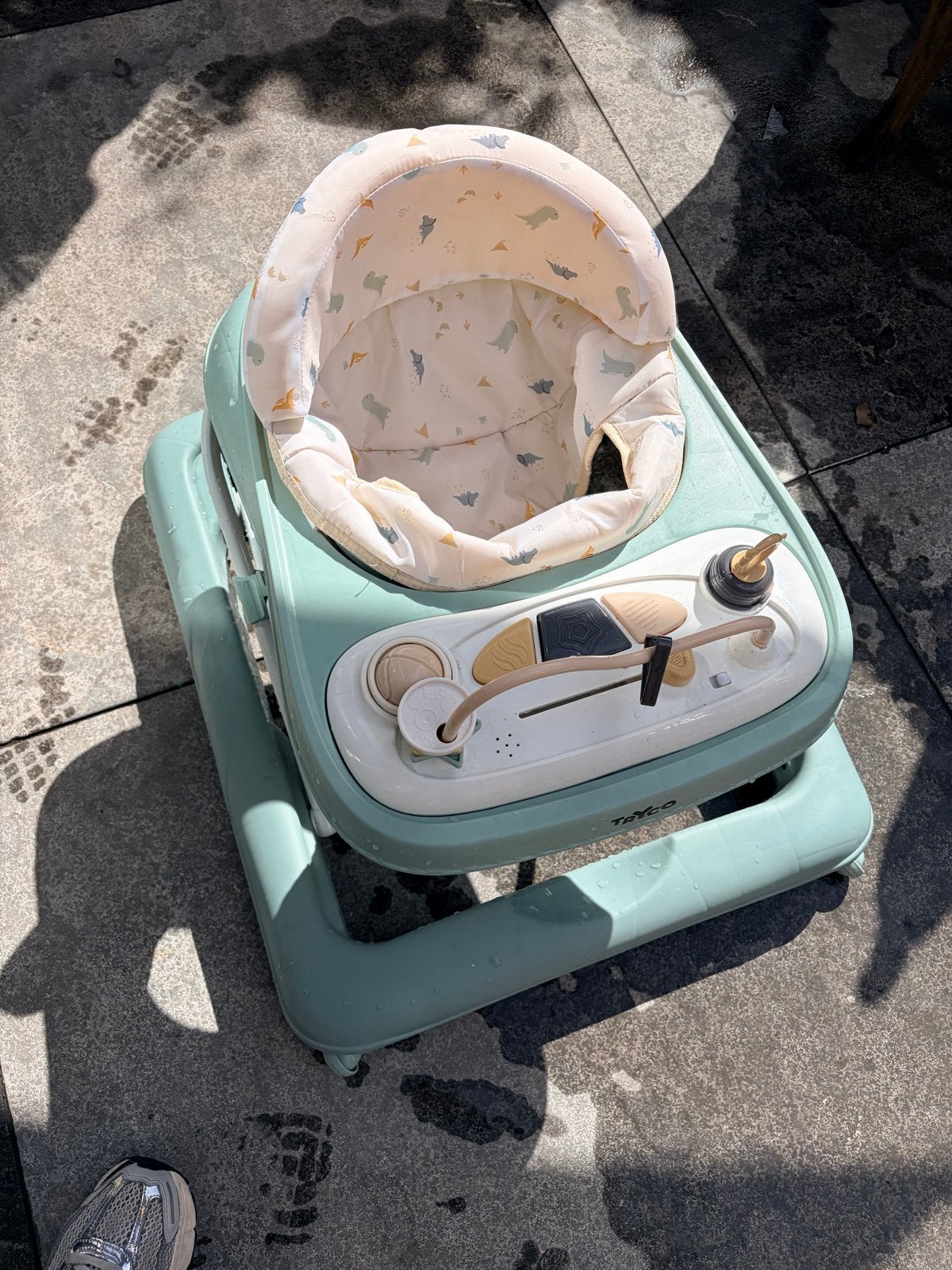 Baby bouncer met muziek en speelgoed, Ophalen, Gebruikt