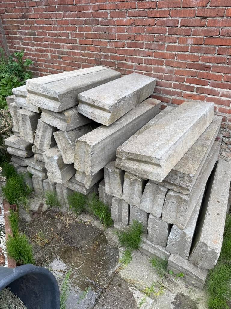 44x Trottoirband 13/15/25, Tuin en Terras, Tegels en Klinkers, Ophalen of Verzenden, Zo goed als nieuw, Beton, Overige typen