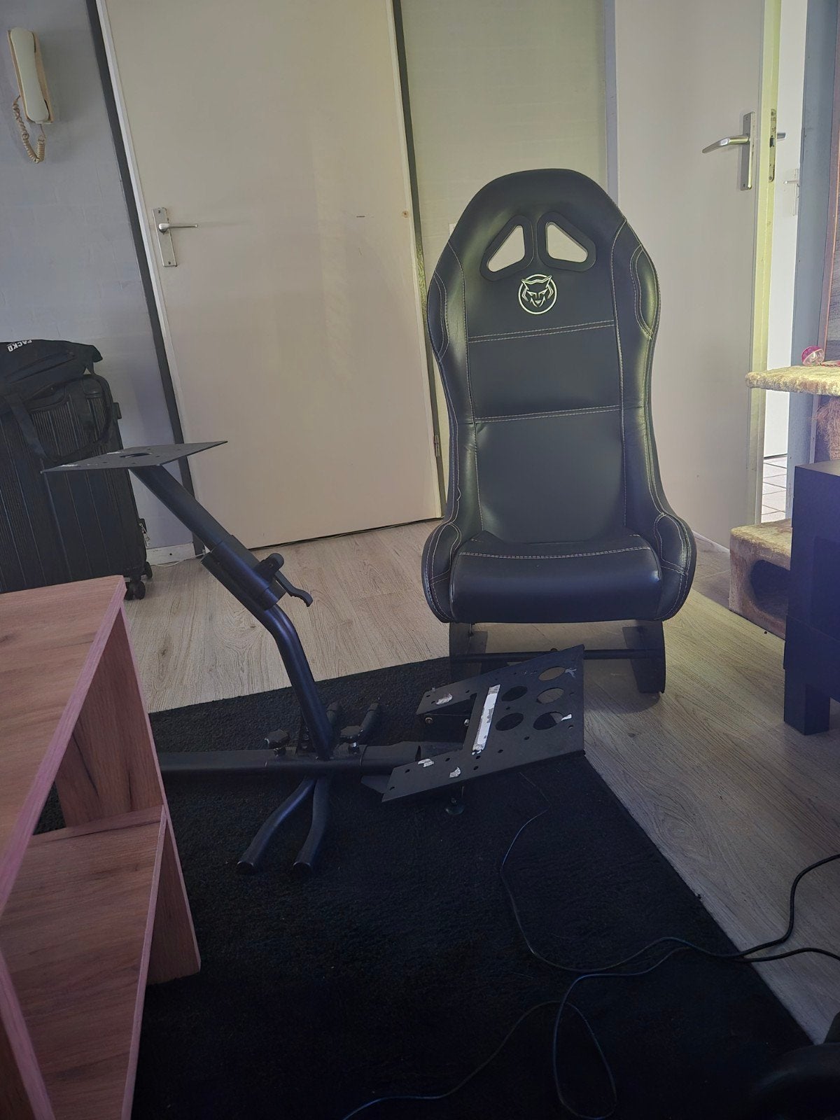 Thrustmaster T150 Ferrari racestuur met pedalen en stoel, Ophalen of Verzenden, Overige merken, Gebruikt