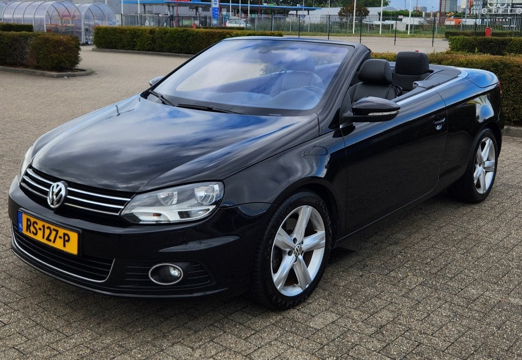 Volkswagen Eos Highline 1.4TSI 160HP Nieuwe APK&Kleine beurt, Voorwielaandrijving, 15 km/l, Zwart, 4 cilinders