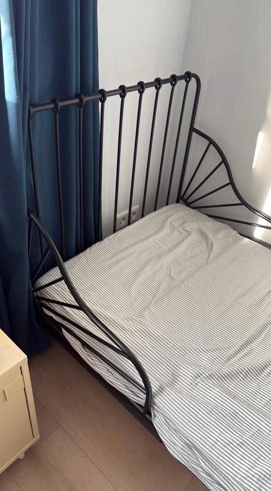 Kinderbed peuterbed Ikea Minnen zwart meegroeibed, Gebruikt, 70 tot 85 cm, 180 cm of meer, Ophalen