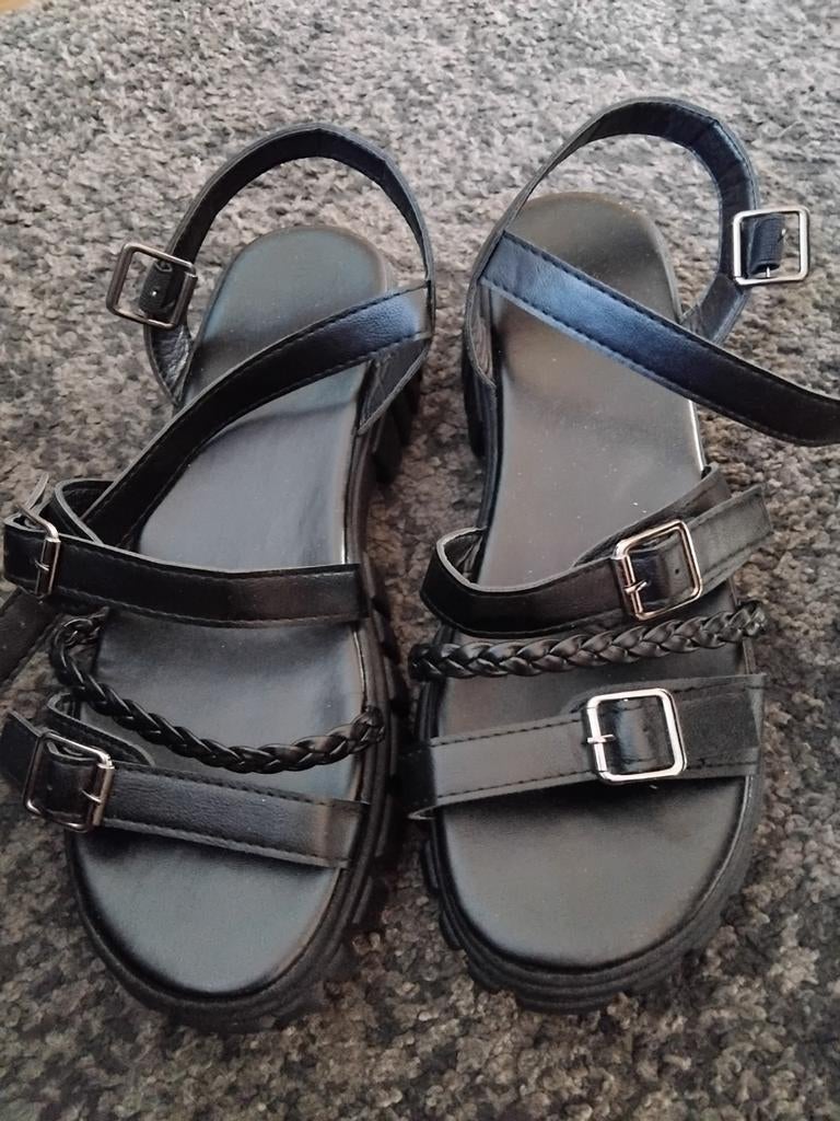 Sandalen, Kleding | Dames, Schoenen, Ophalen of Verzenden, Zo goed als nieuw, Zwart, Sandalen of Muiltjes