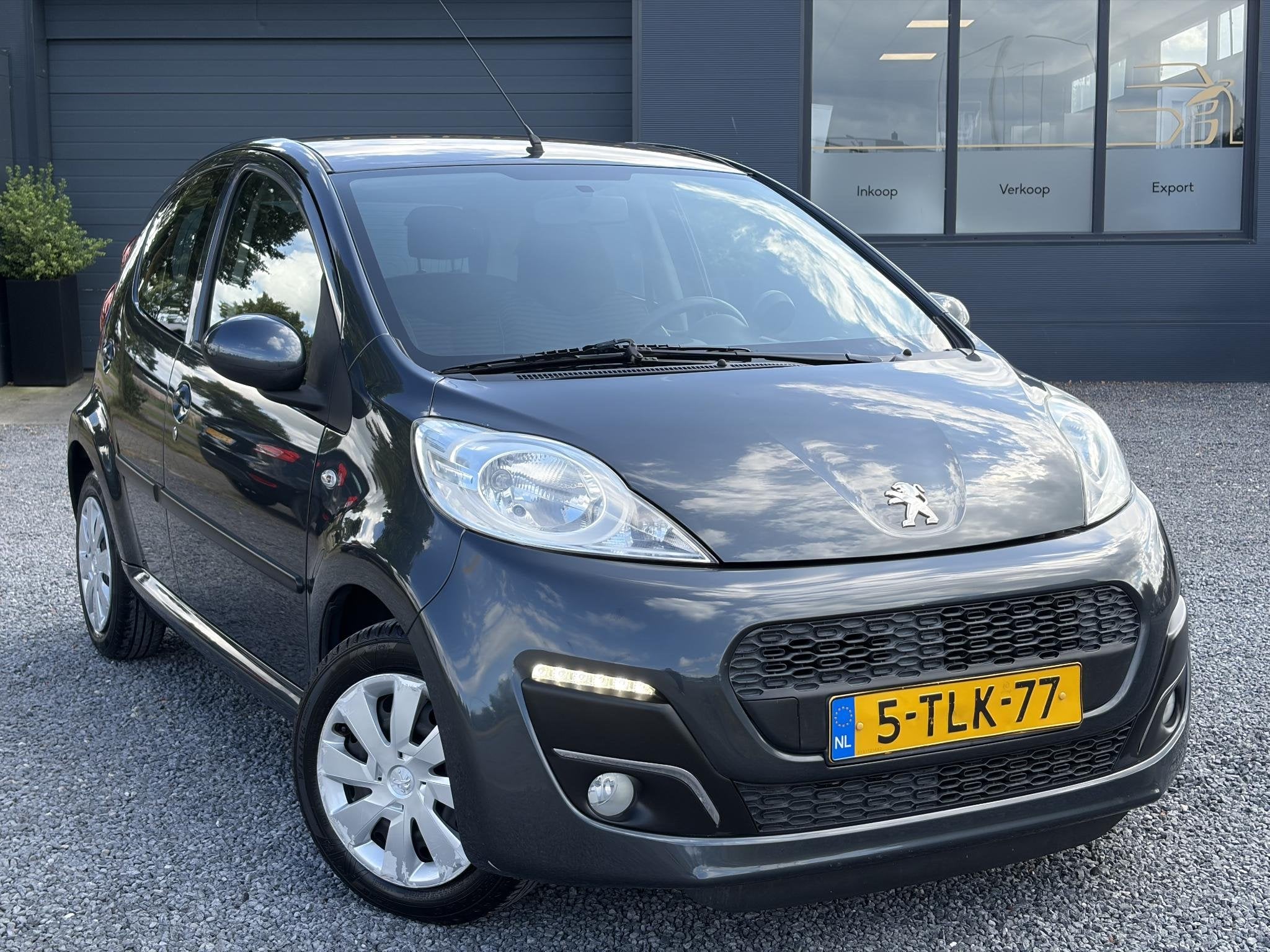 Peugeot 107