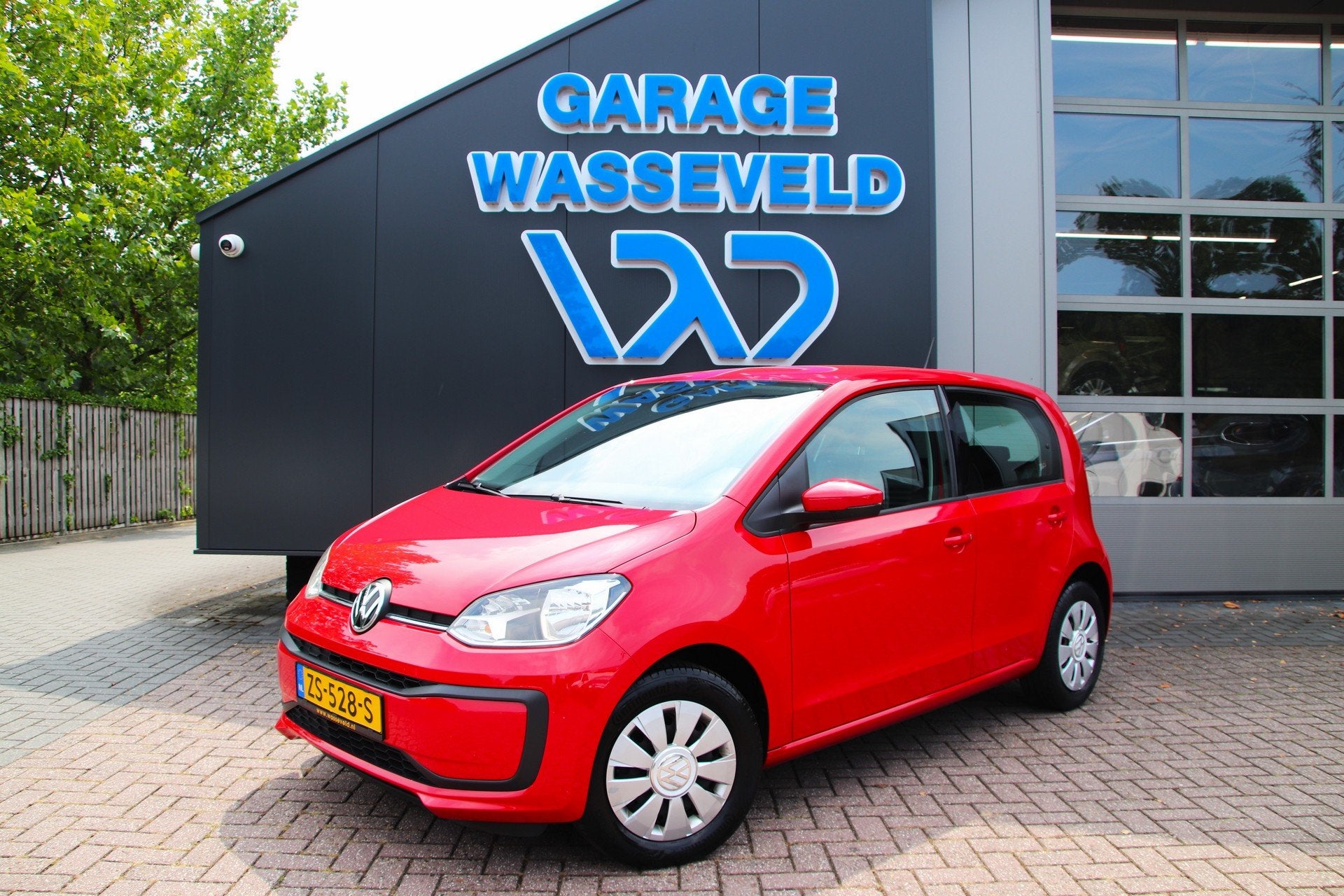 Volkswagen Up! 1.0 75PK High Up! Automaat Bluetooth/Stuurwie, Stof, Gebruikt, 840 kg, 4 stoelen