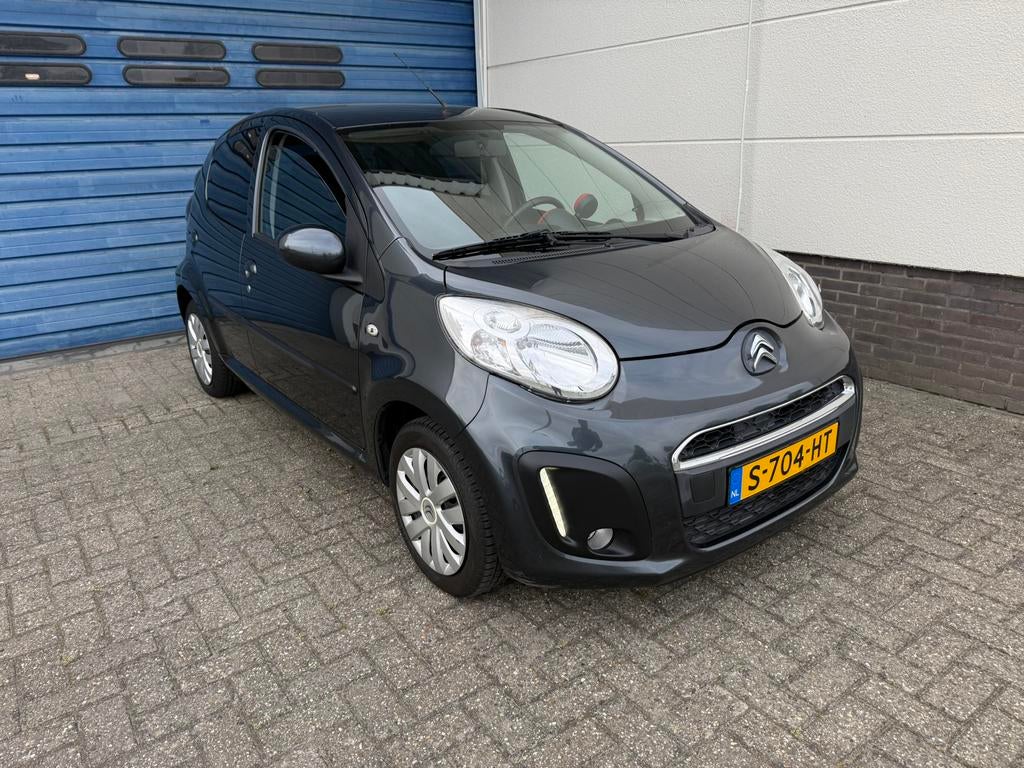 Citroën C1 1.0i 68PK 5D 2013 Grijs Airco Led, Auto's, Voorwielaandrijving, Euro 5, 4 stoelen, C1