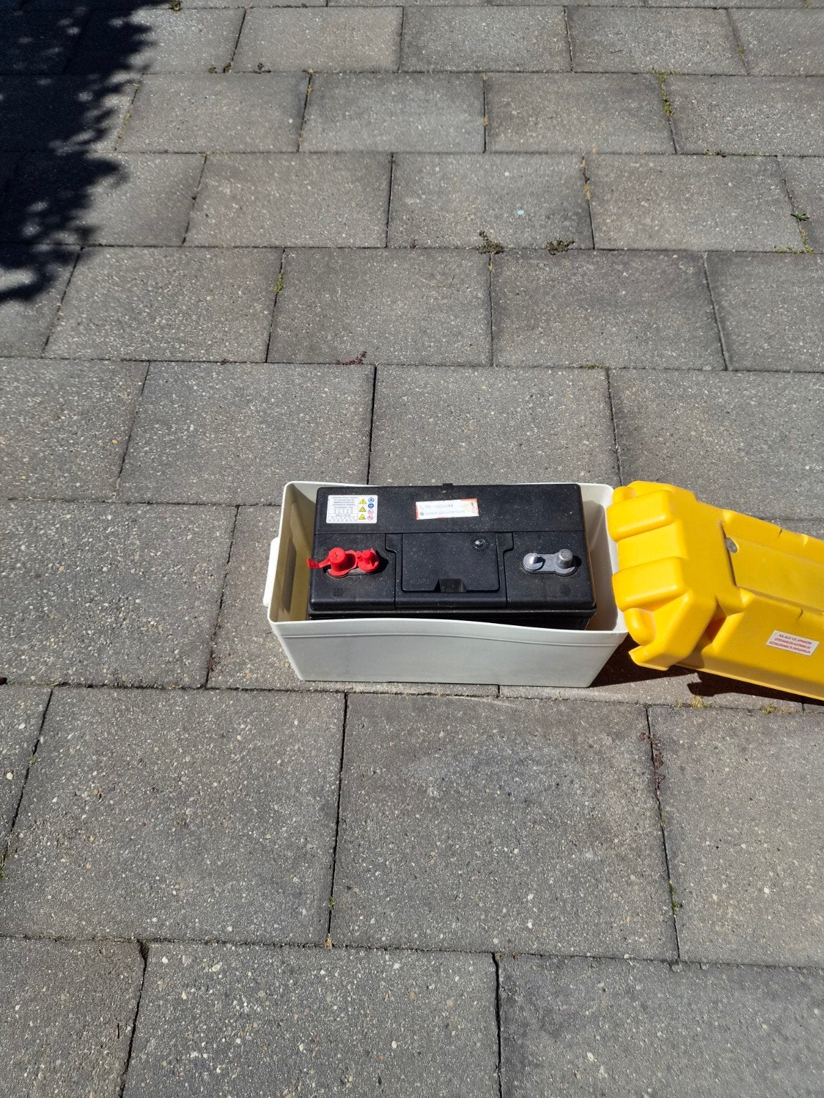 Trem Accu Box - Accubak voor 12V accu's, Ophalen of Verzenden, Gebruikt, Universele onderdelen