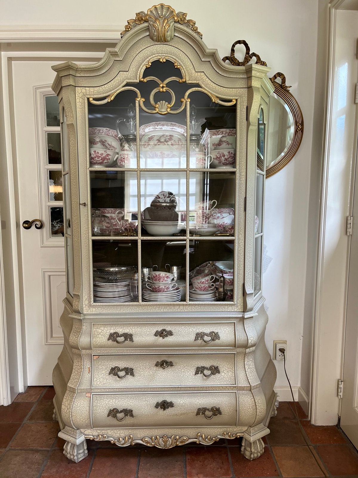 Antieke Franse vitrinekast Louis XV stijl kabinet kast, Antiek en Kunst, Ophalen