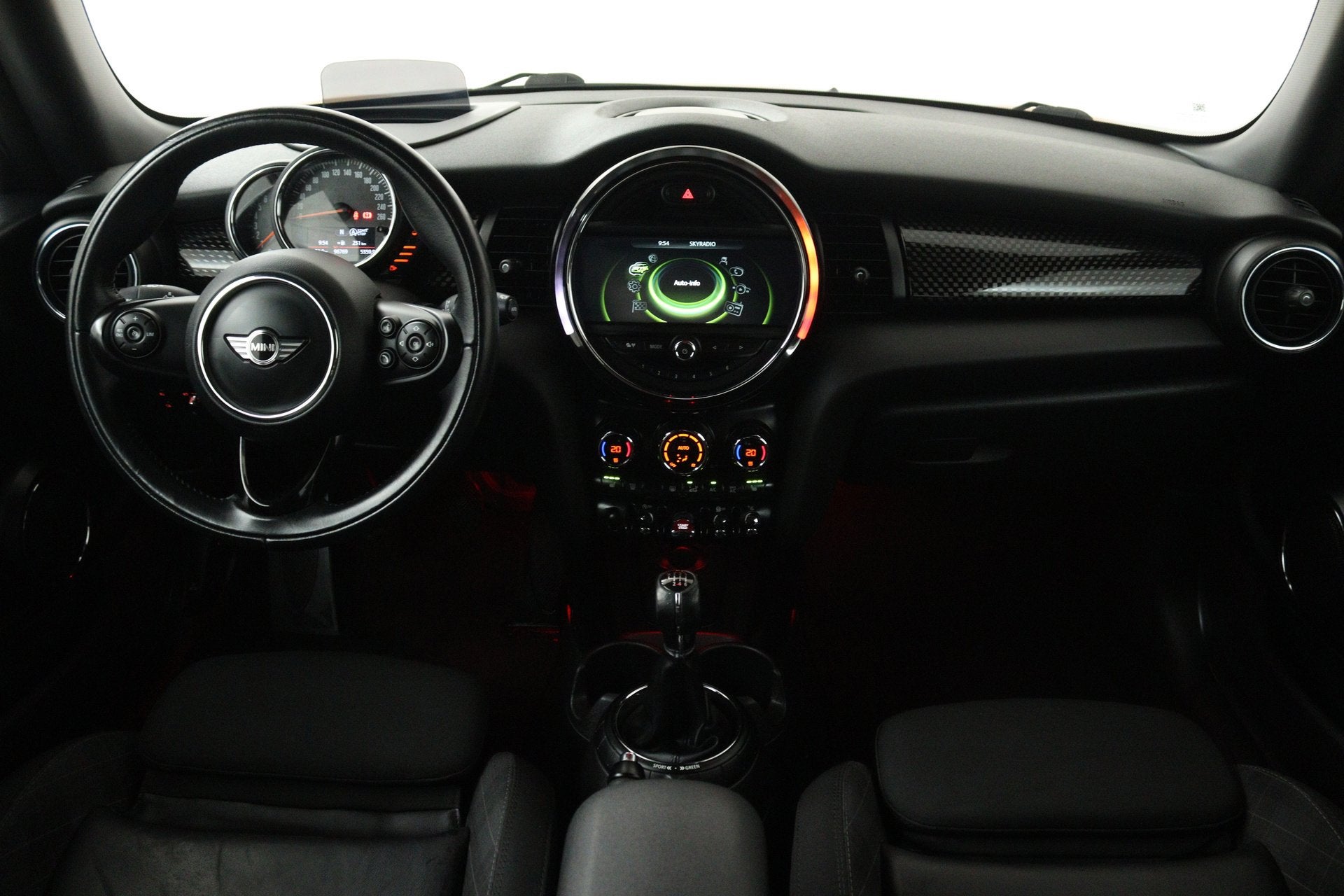 Mini 3-Deurs 2.0 Cooper S Chili Serious Business (GROOT-NAVI, Auto's, Mini, Voorwielaandrijving, 1998 cc, 4 stoelen, Leder en Stof