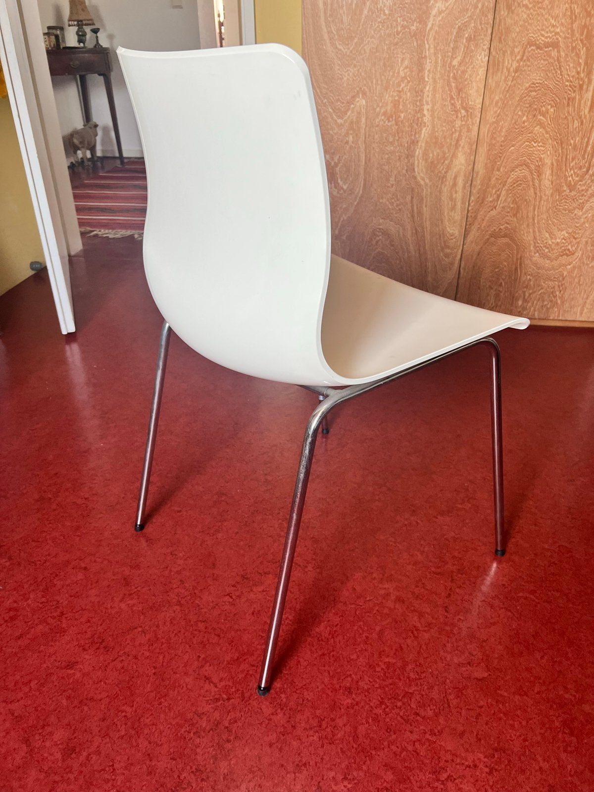 4 comfortabele eetkamerstoelen - kunststof en metaal, Ophalen, Kunststof, Overige kleuren, Zo goed als nieuw