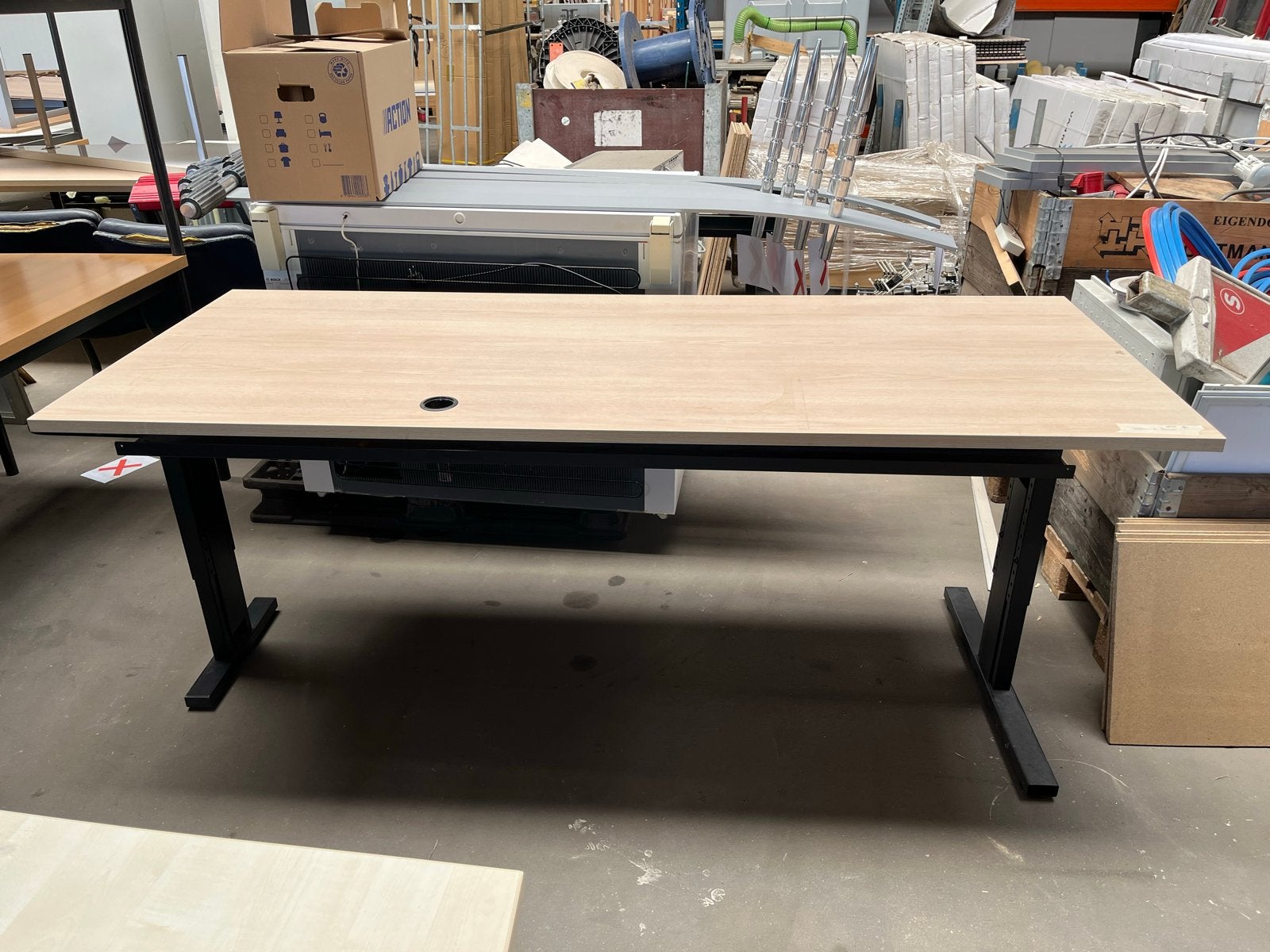 Mooi bureau 200x80cm - Meerdere stuks beschikbaar, Ophalen, Gebruikt