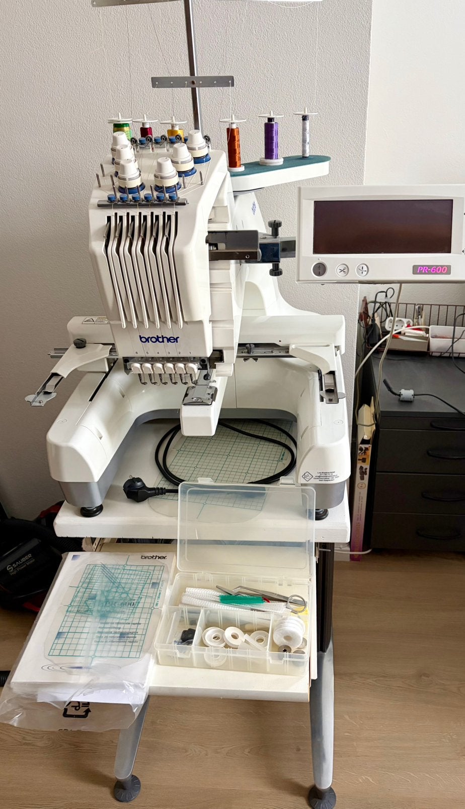 Borduurmachine PR600, Ophalen, Gebruikt, Machineborduren, Borduurmachine
