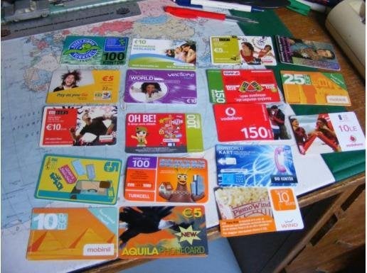 18 TELEFOONKAARTEN  De meesten komen uit het buitenland, Verzenden