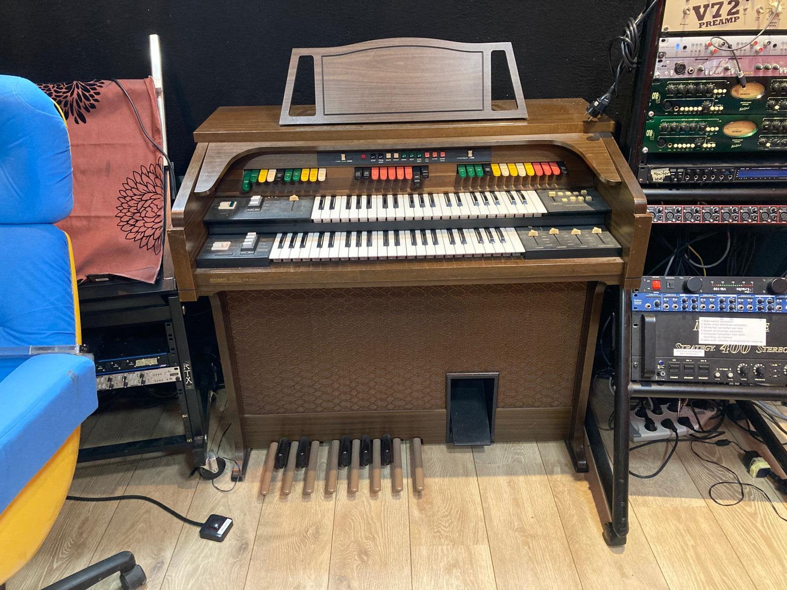 Eminent theater 310 uniek, Ophalen, Zo goed als nieuw, 2 klavieren, Orgel