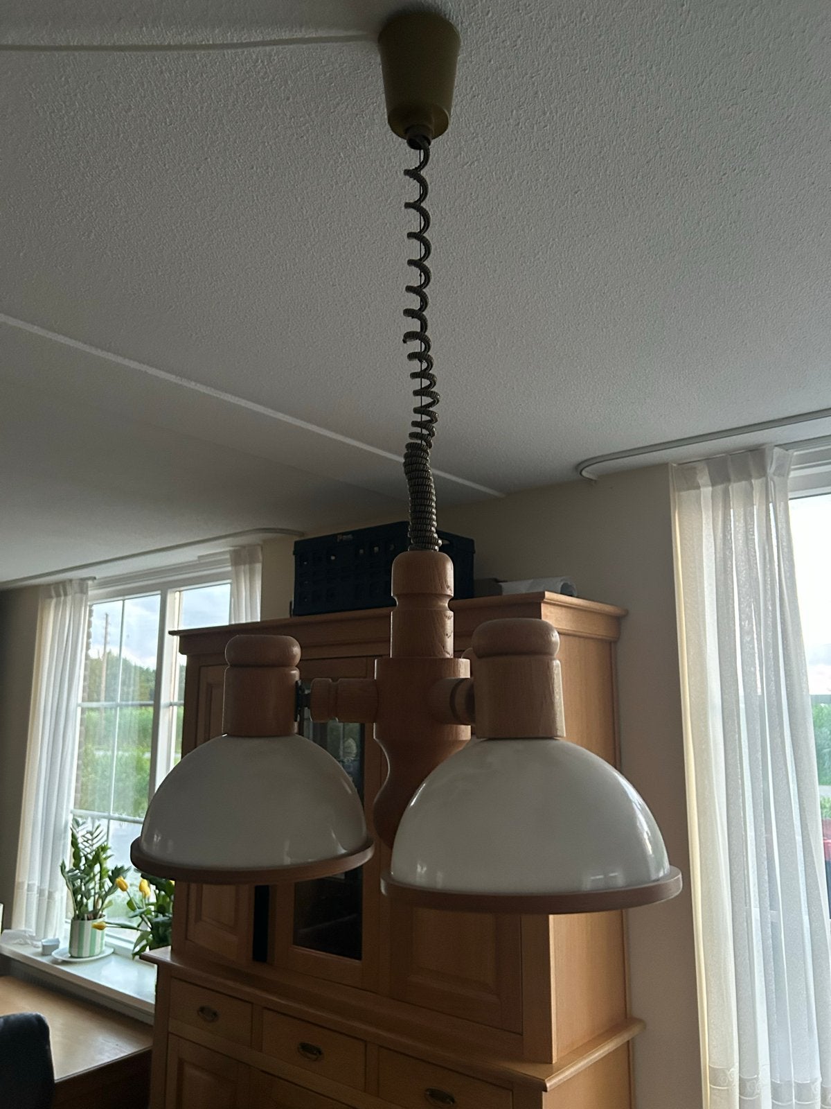 Licht eiken lampenserie: 1 hanglamp en 2 wandlampen, Huis en Inrichting, Ophalen, Gebruikt, Hout, E27 (groot)