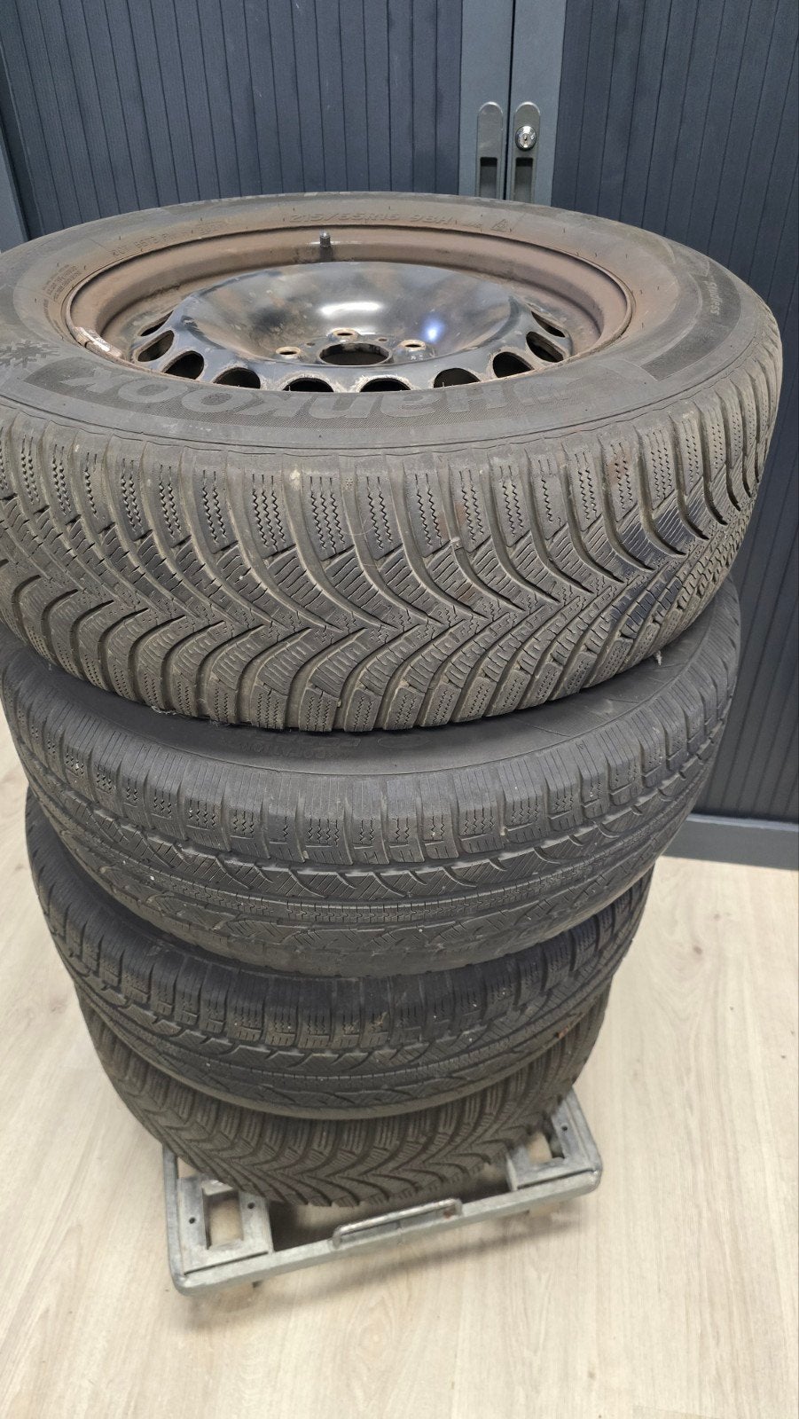 4x hankook winterbanden 215/65r16 98h, Ophalen, Gebruikt