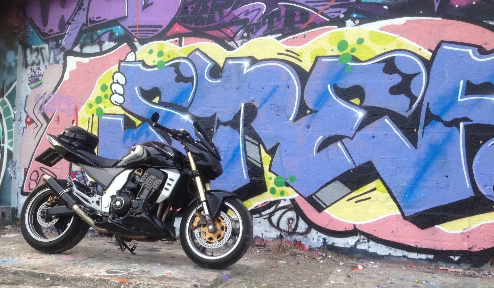 Kawasaki Z1000 2005 - Krachtige Naked Bike, Sportuitlaat, 4 cilinders, Motorrijbewijs A, Gebruikt