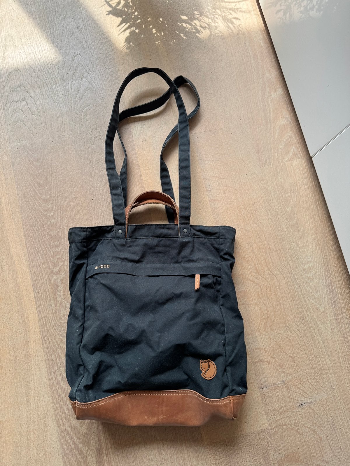 Prachtige Fjallraven no.2 totepack  Kleur zwart  Stof g1000, Ophalen of Verzenden, Gebruikt, Zwart, Handtas