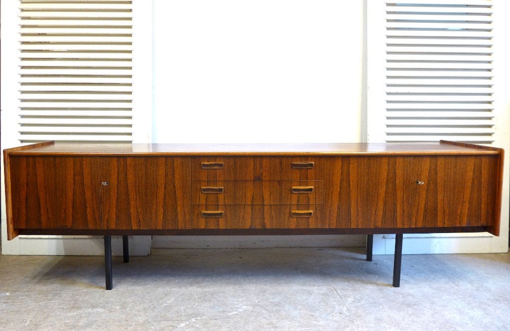 Prachtig vintage midcentury palisander lowboard dressoir, Huis en Inrichting, Kasten | Dressoirs, Gebruikt, 200 cm of meer, 50 tot 75 cm