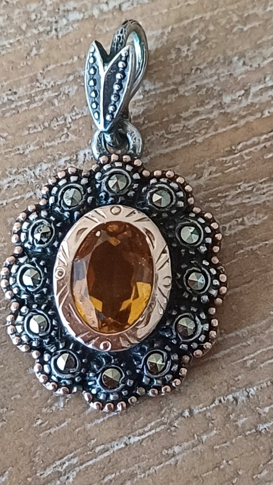 Oud Hangertje zilver/ goud, Sieraden, Tassen en Uiterlijk, Kettinghangers, Ophalen of Verzenden, Zilver, Met edelsteen