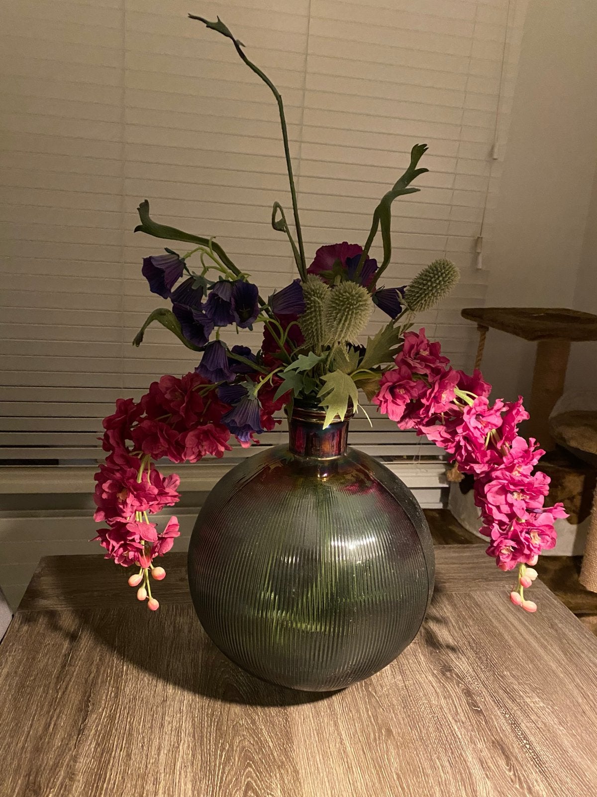 Vaas met bloemen, Ophalen, Zo goed als nieuw