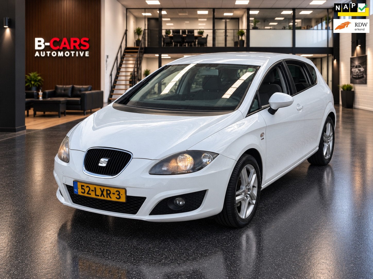 Seat Leon 1.2 TSI Style Airco}Cruisec|Pdc|Nap!, Voorwielaandrijving, Euro 5, Gebruikt, 4 cilinders