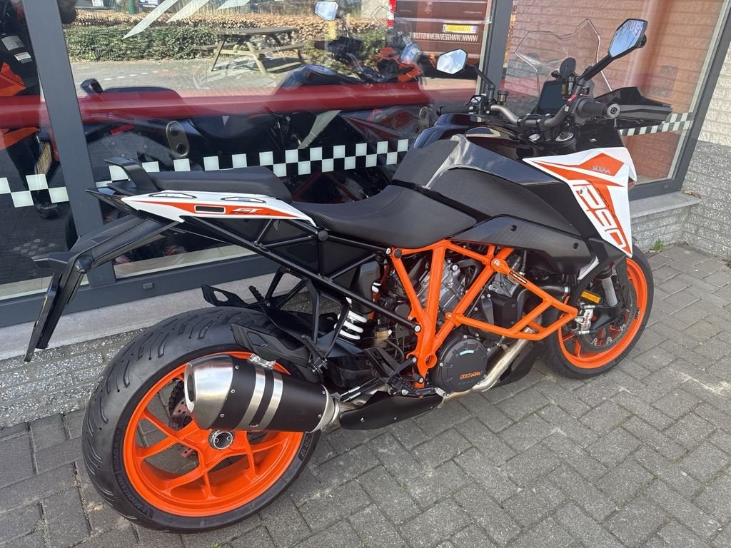 KTM 1290 SUPER DUKE GT 2019, Bedrijf, Sport