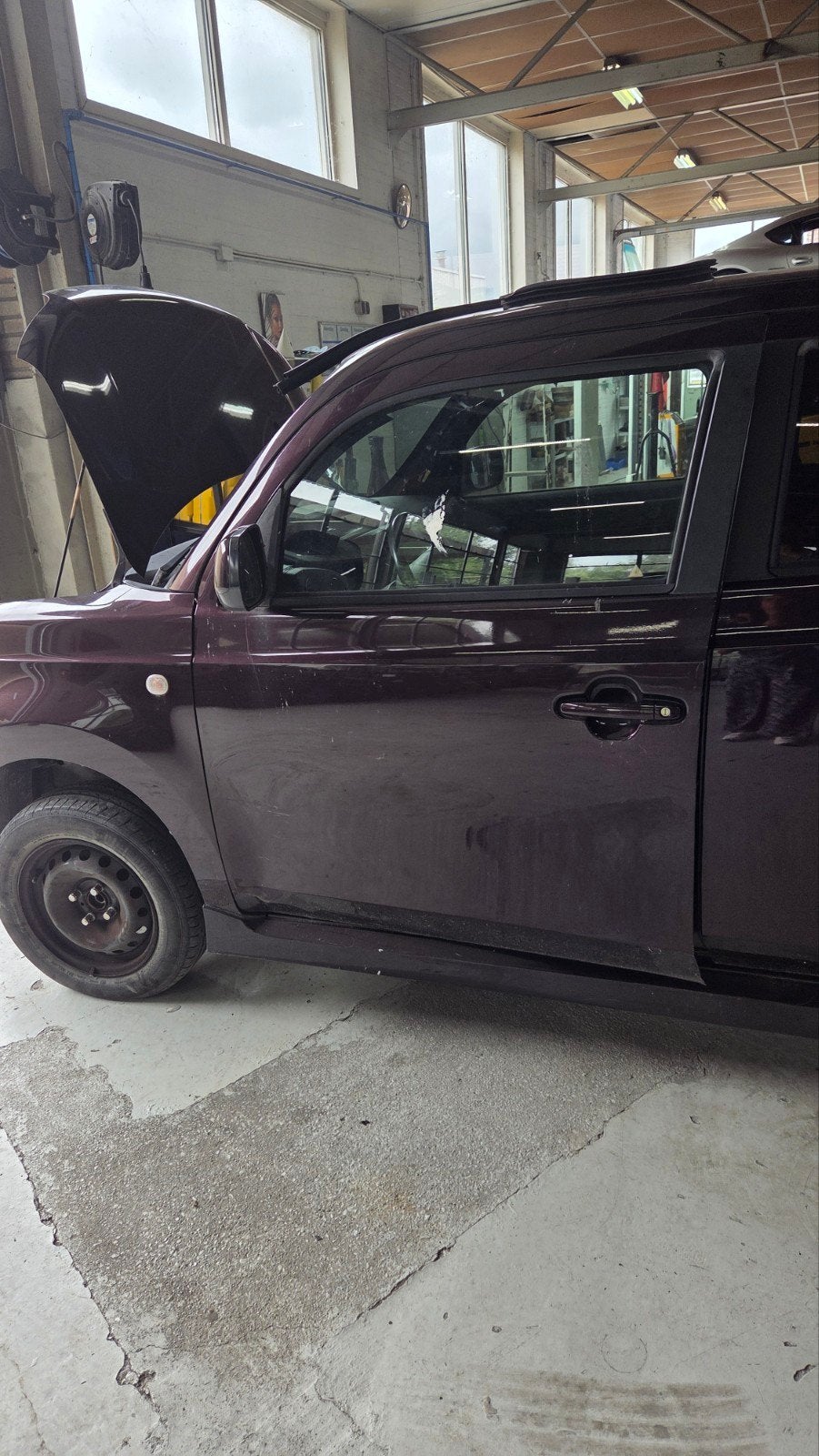 Linker Voorportier Daihatsu Materia, Ophalen, Daihatsu, Deur