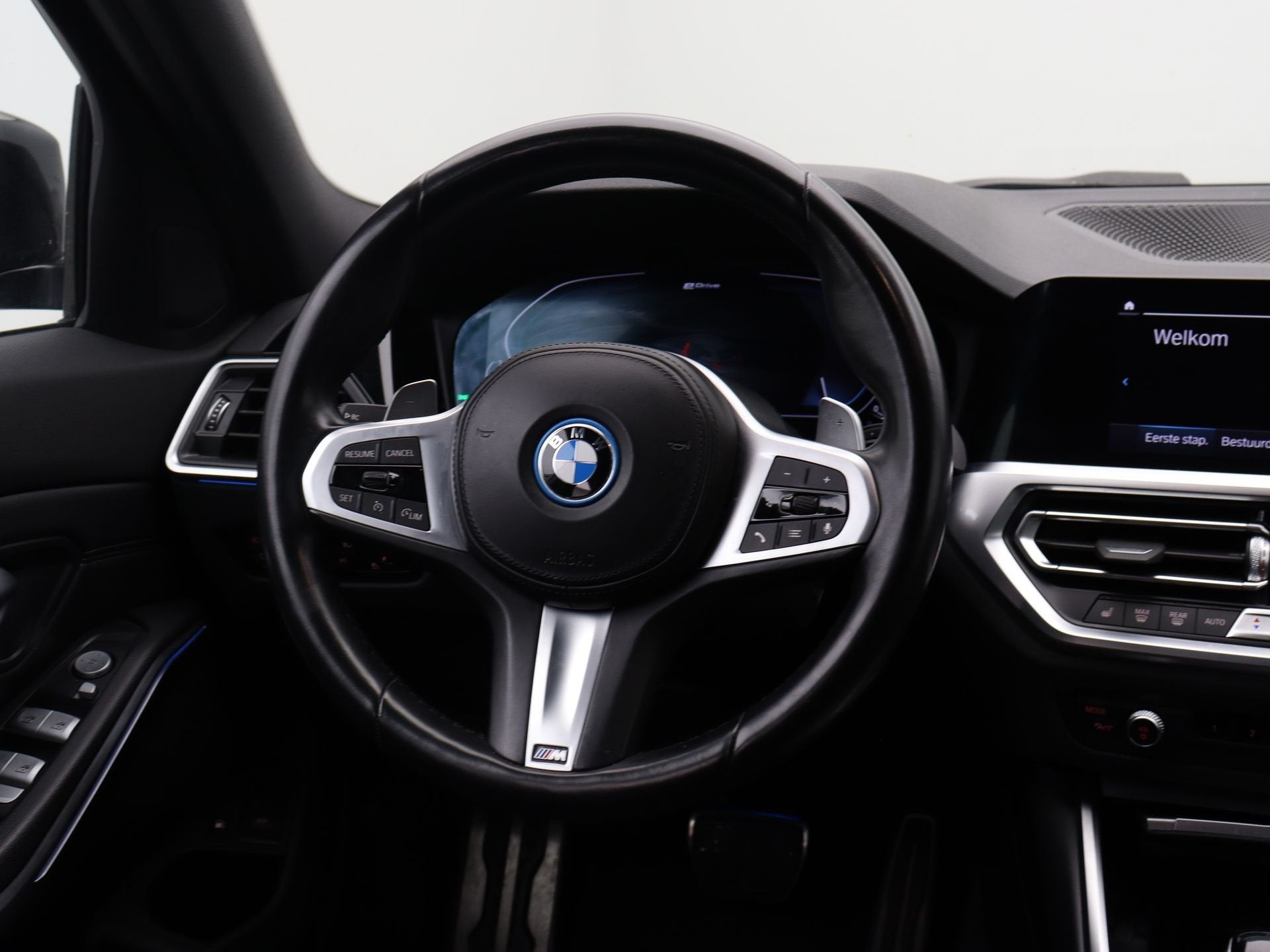 BMW 3 Serie 320e Touring Business Edition Plus (bj 2022), Auto's, Automaat, Gebruikt, 4 cilinders, Met garantie (alle)