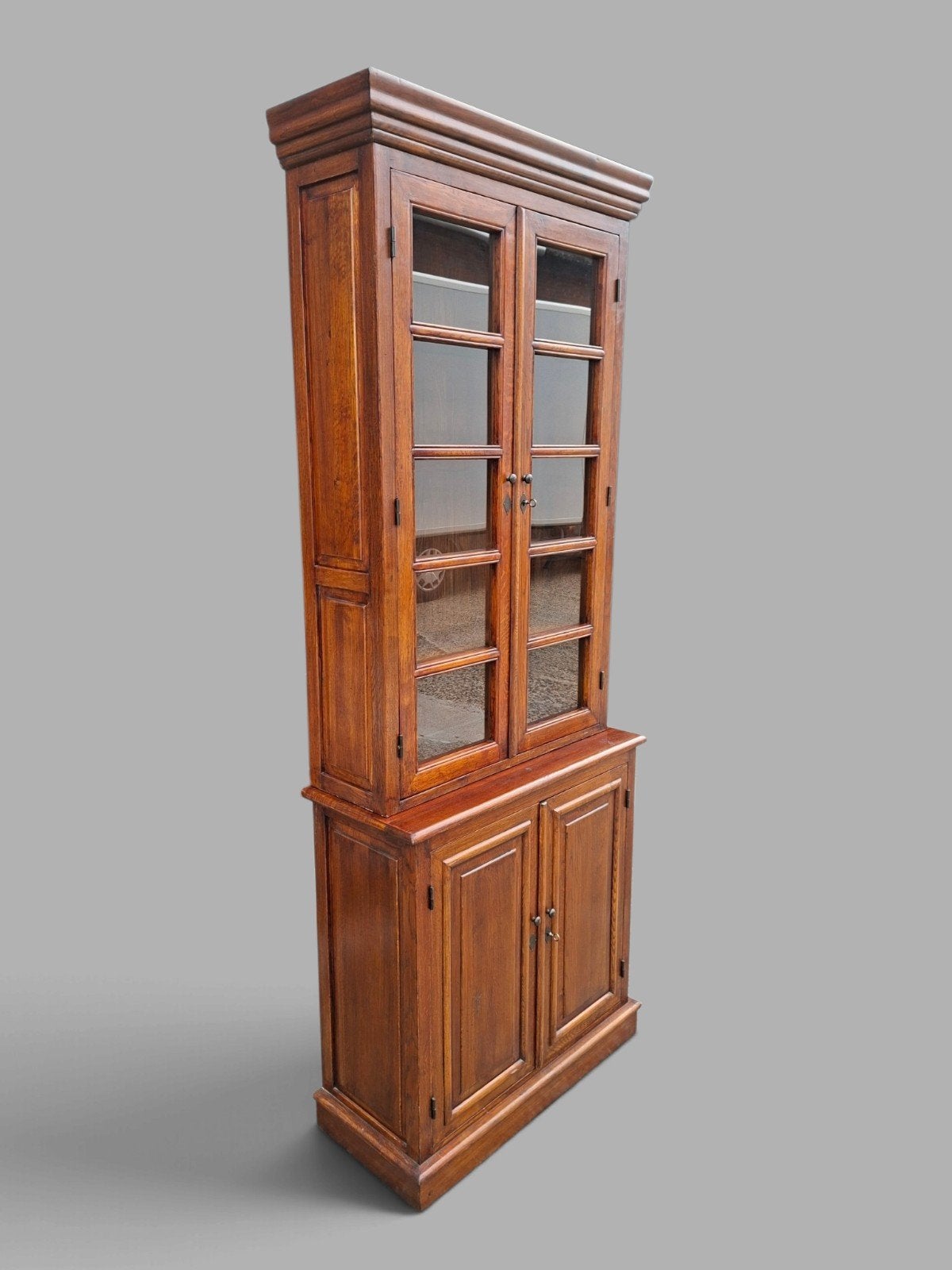 Foto 2 van Klassieke Engelse vitrinekast, servieskast, boekenkast