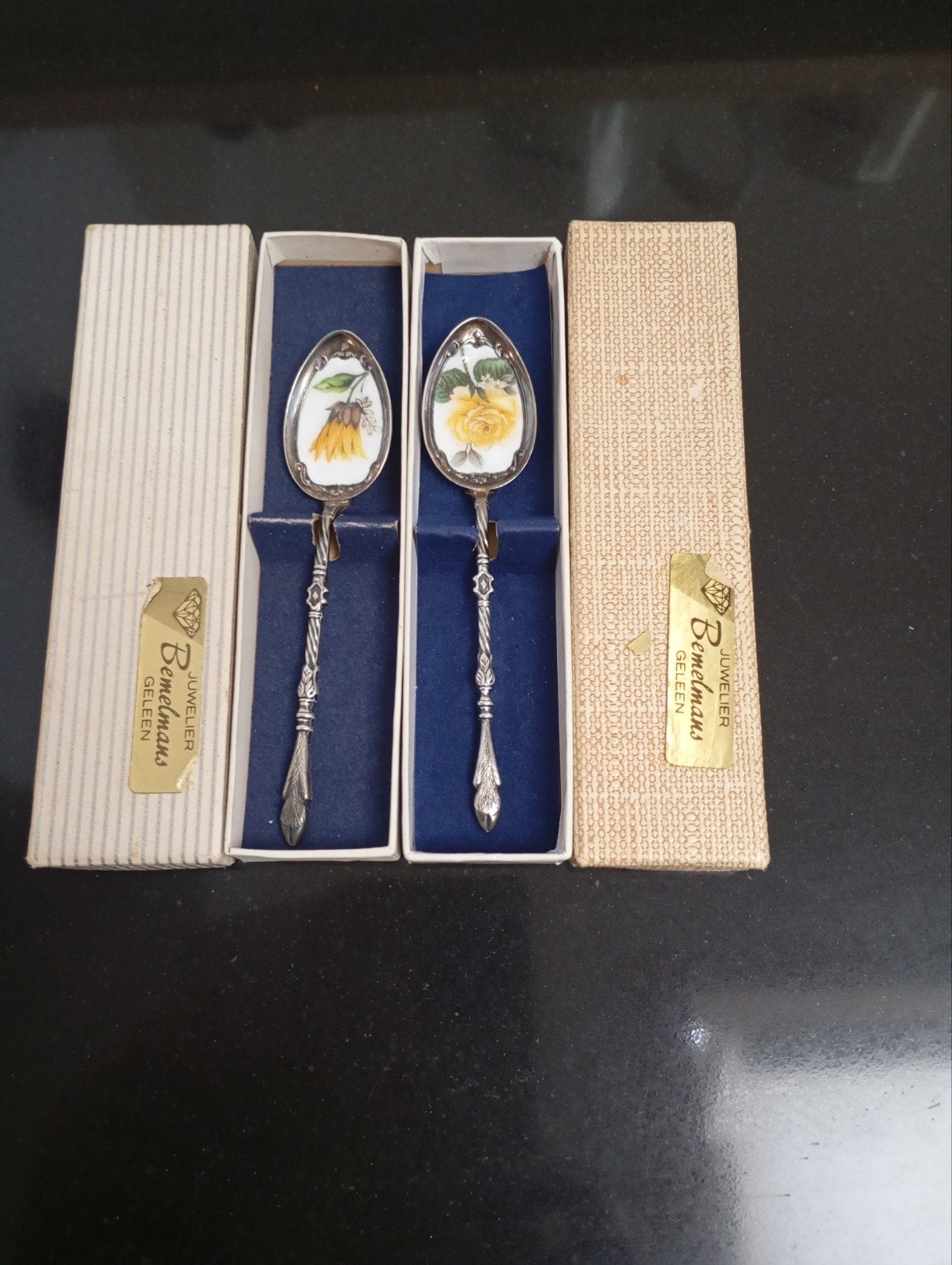 Verzilverde Royal Albert bokkepoot lepeltjes, Ophalen of Verzenden