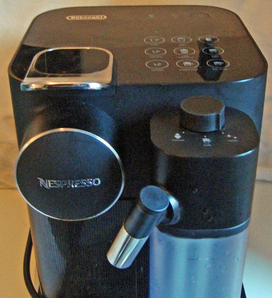 Nespresso De'Longhi Gran Lattissima EN640, Ophalen, Afneembaar waterreservoir, Koffiemachine, Zo goed als nieuw