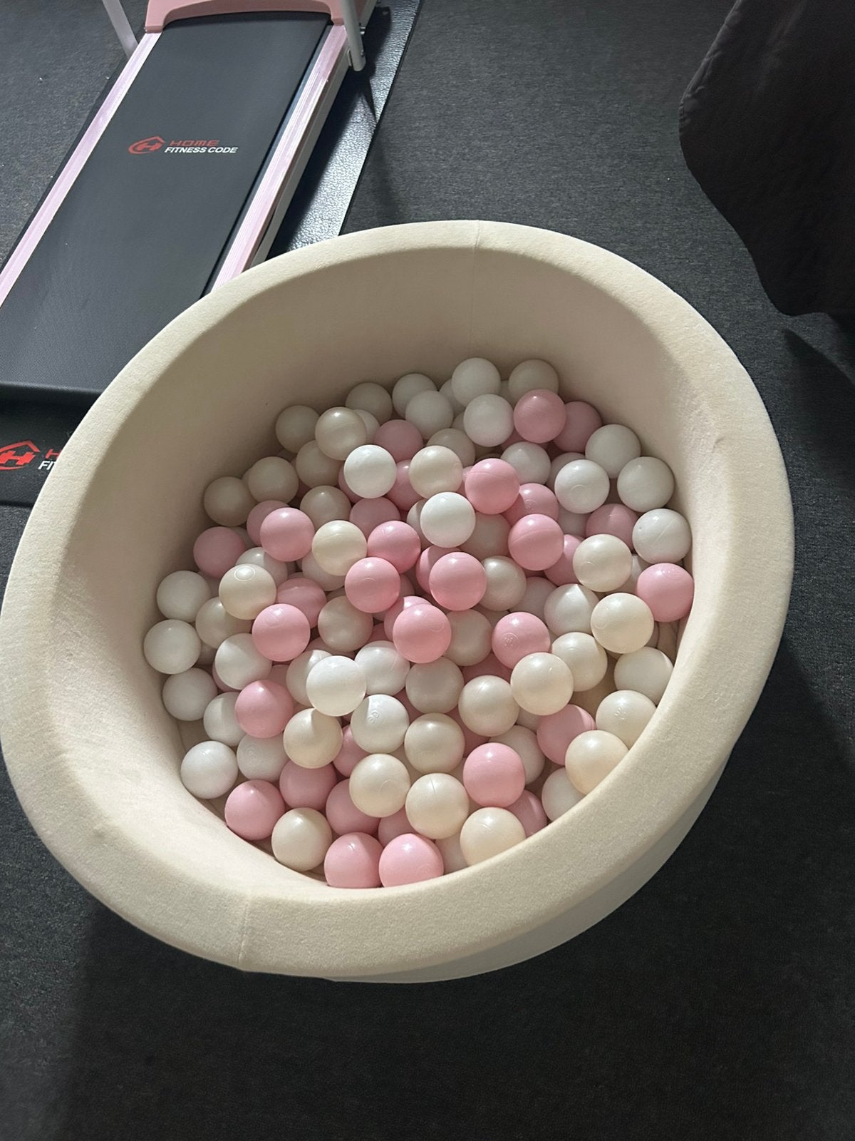 Ballenbak roze en beige, Ophalen, Gebruikt, Overige typen