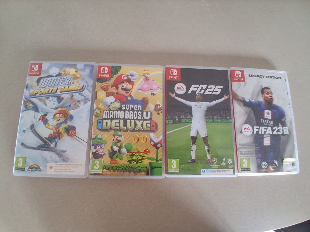 Nintendo Switch spellen. fifa 25 en Mario deluxe verkocht, Gebruikt, Ophalen of Verzenden, Sport, 3 spelers of meer