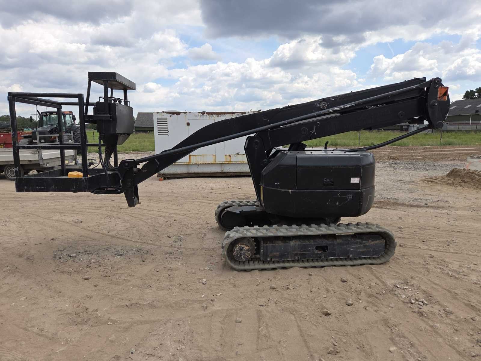 Hitachi HX64B knikarm Hoogwerker, Zakelijke goederen