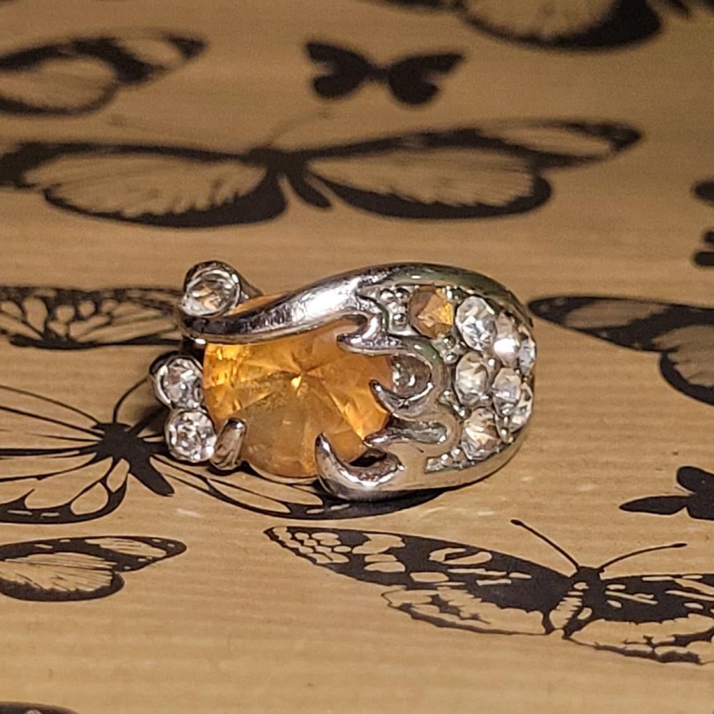 Stijlvolle Ring met Geelgoude Steen en Zirkonia, Sieraden, Tassen en Uiterlijk, Ringen, Zo goed als nieuw, Dame, 19 tot 20, Oranje
