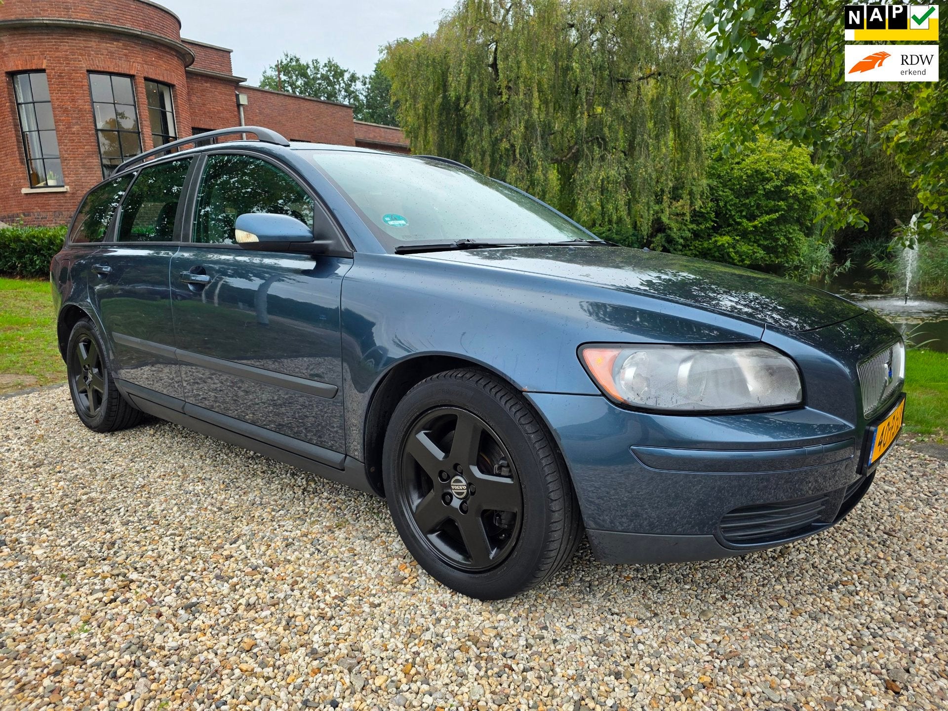 Volvo V50 2.4 LPG automaat/AIRCO/cruise, Auto's, Traction-control, Gebruikt, 700 kg, Blauw