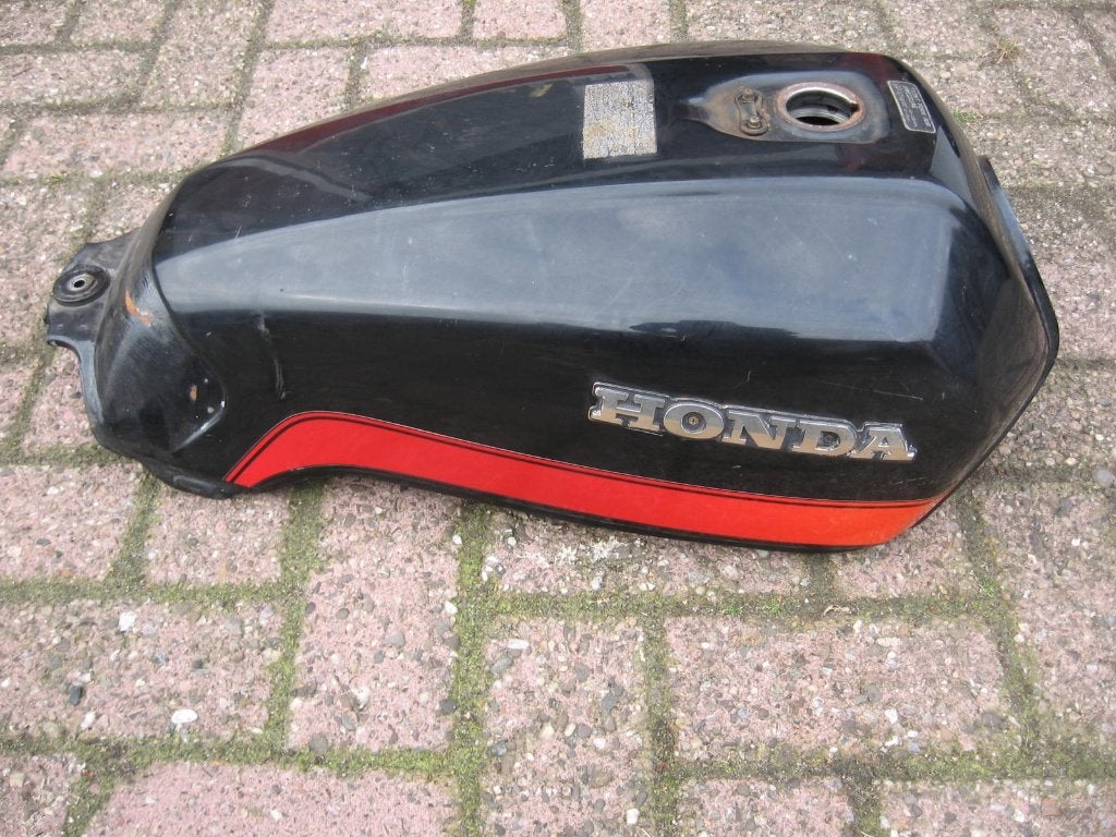 Benzinetank , Vf750s 1982  	175a1-mb0-670	175a1-mb0-, Gebruikt, Honda, Willem@mcw-onderdelen.nl, Ophalen of Verzenden