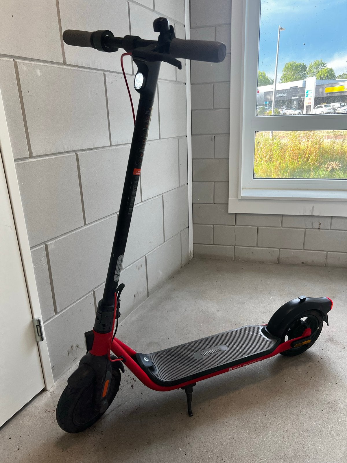 Segway-Ninebot KickScooter E22/E22E - Rode editie, Ophalen of Verzenden, Gebruikt, Elektrische step (E-scooter)