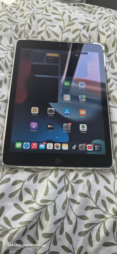 Ipad 5 generatie 32Gb, 32 GB, Apple iPad, Zo goed als nieuw, Grijs