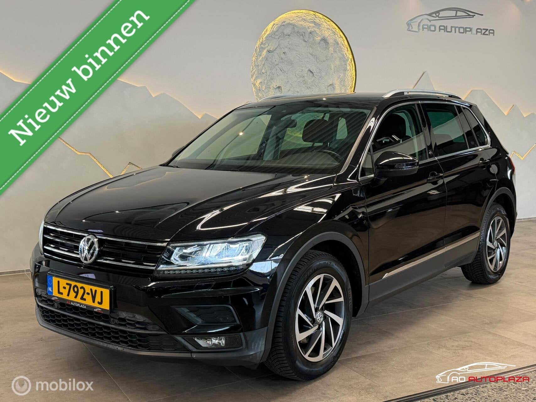 Volkswagen Tiguan 1.4 TSI ACT Highline Sound/ACC/Virtual Coc, Auto's, Automatische klimaatregeling, 1800 kg, Euro 6, 4 cilinders