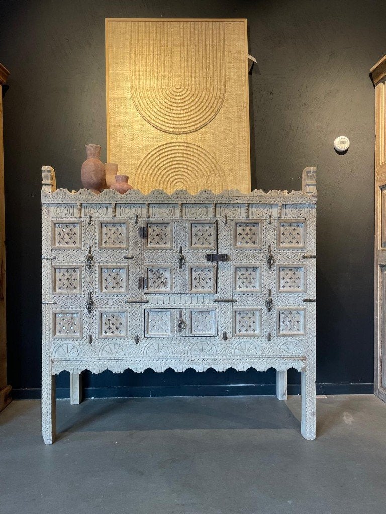 Uniek dressoir India, Huis en Inrichting, Kasten | Dressoirs, Nieuw, 100 tot 150 cm, 25 tot 50 cm, Ophalen