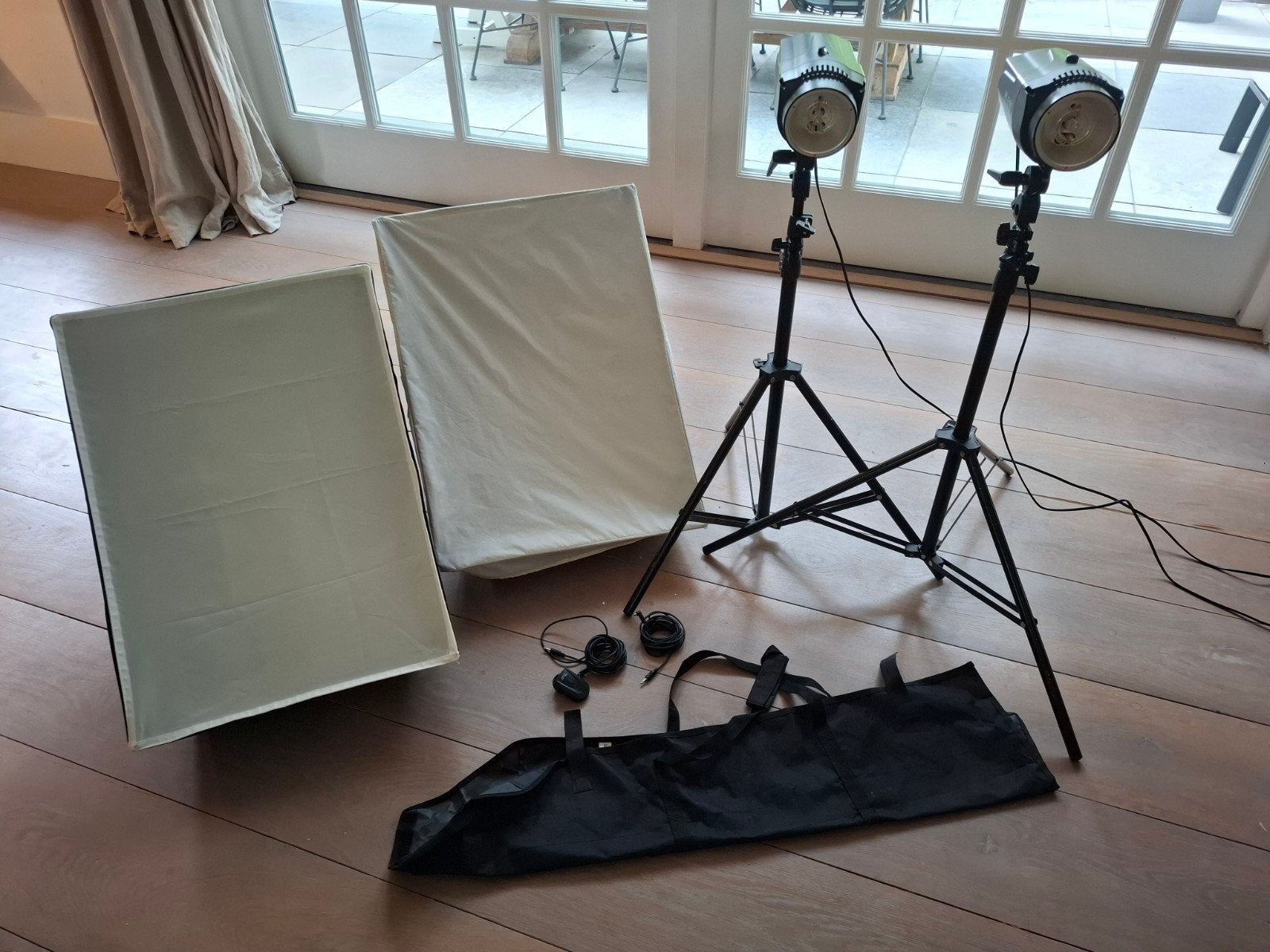 Complete Falcon Eyes SS-150D Studio Flitsset met Softboxen, Audio, Tv en Foto, Fotografie | Fotostudio en Toebehoren, Ophalen